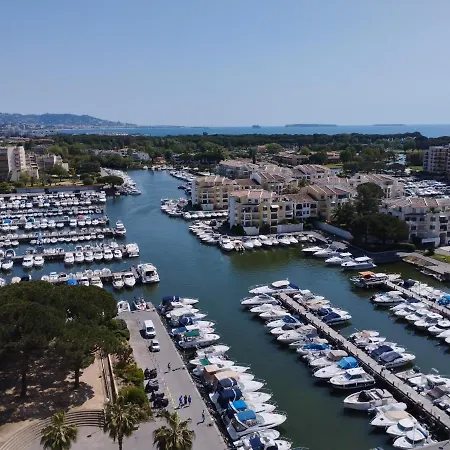 Apartment Entre Golf, Plages ,marina *